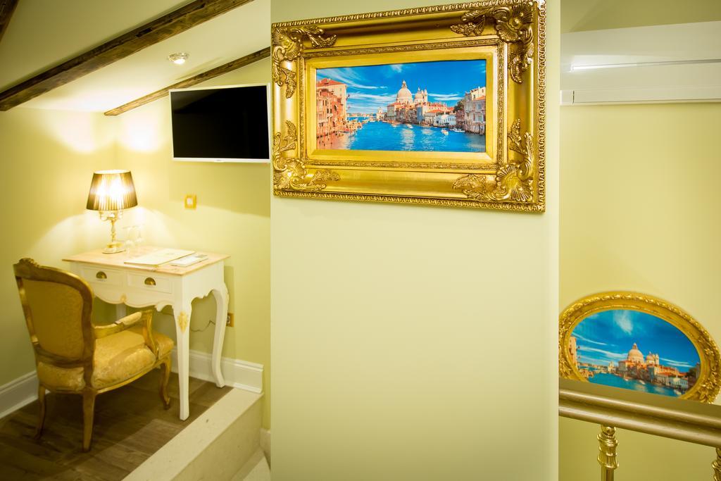 Bed and Breakfast Palazzo Venezia Zara Esterno foto